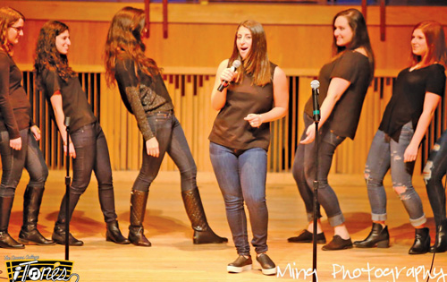 Jewish a cappella on campus photo